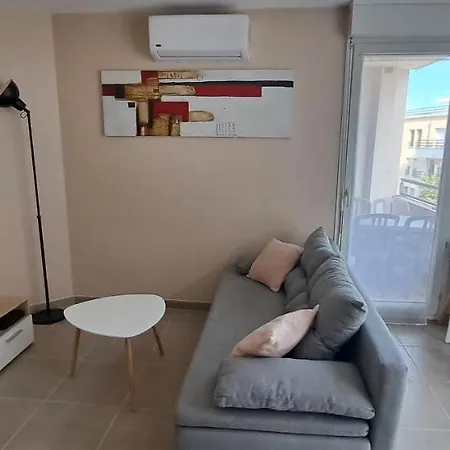 Apartment T2 Standing Confort Avec Balcon - Parking En Option *