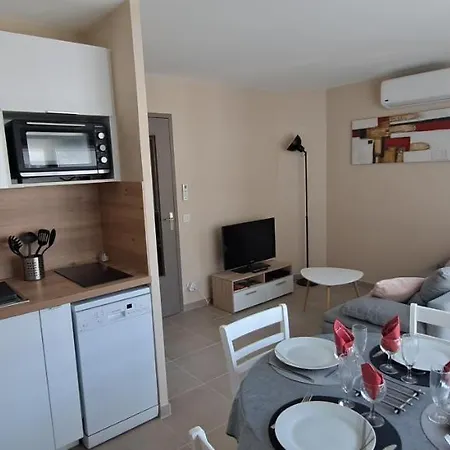 Apartment T2 Standing Confort Avec Balcon - Parking En Option *