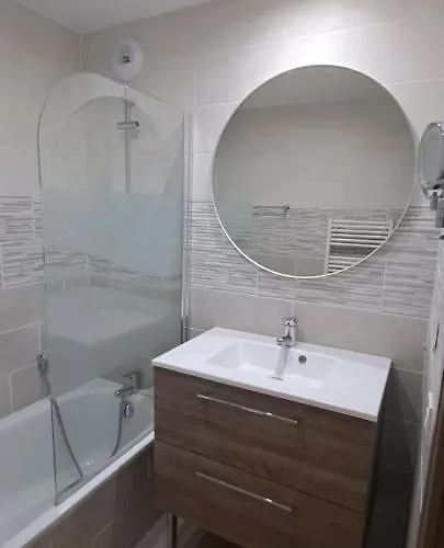 Appartement T2 Standing Confort Avec Balcon - Parking En Option Lyon